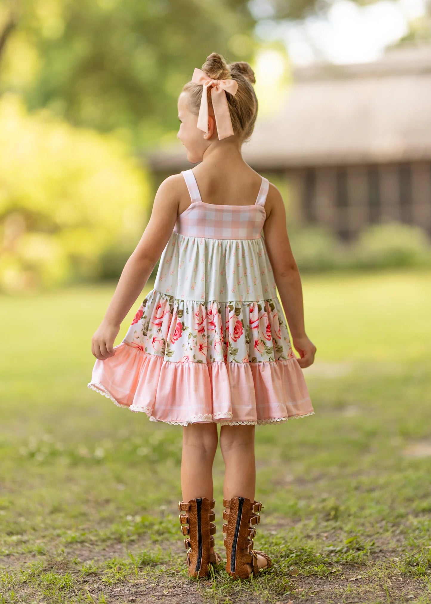 French Country Garden Twirler