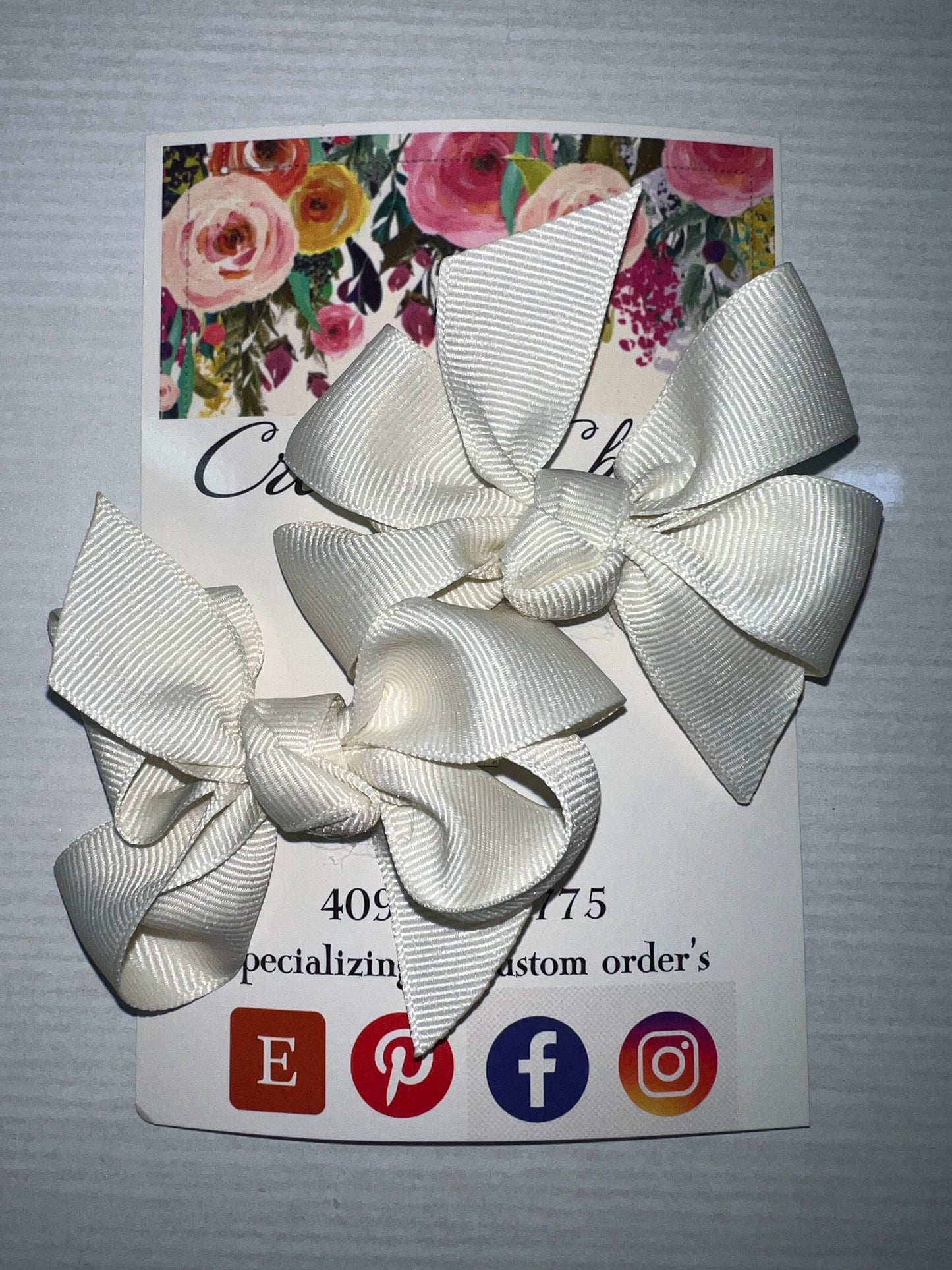 Pigtail Bows