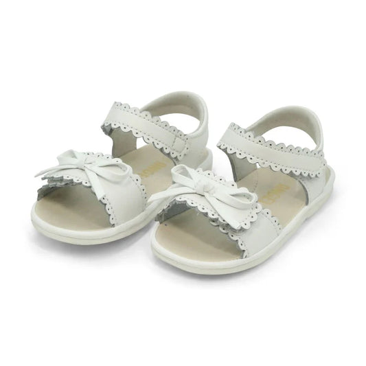 Amelie Scalloped Open Toe Sandal -White