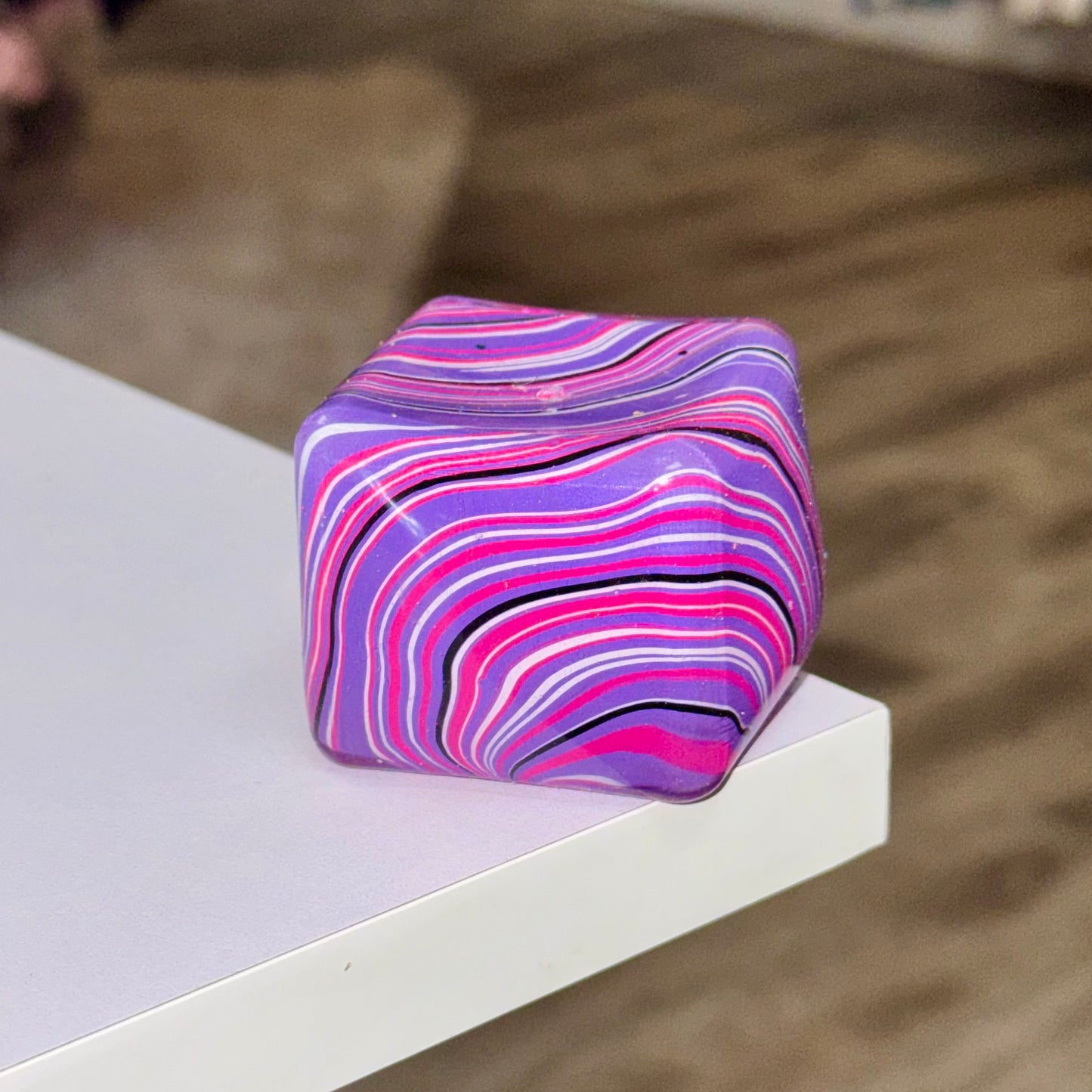 Squeez Ball Swirl Squishy